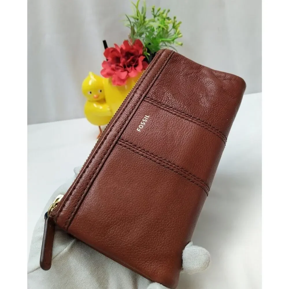 Fossil Ella Brown Leather Credit Card ID Window Zipper Bifold Wallet